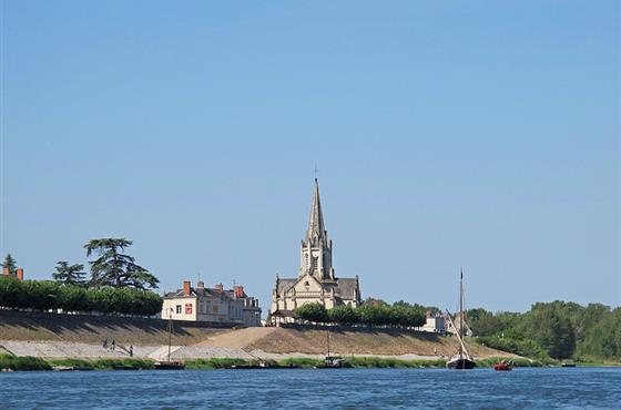A découvrir aux alentours du Camping Loire et Châteaux à Bréhémont en Indre et Loire proche de Tours et Saumur, près des châteaux de La Loire