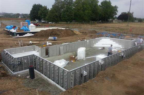 Nouveau Camping Loire et Châteaux à Bréhémont en Indre et Loire proche de Tours et Saumur, près des châteaux de La Loire