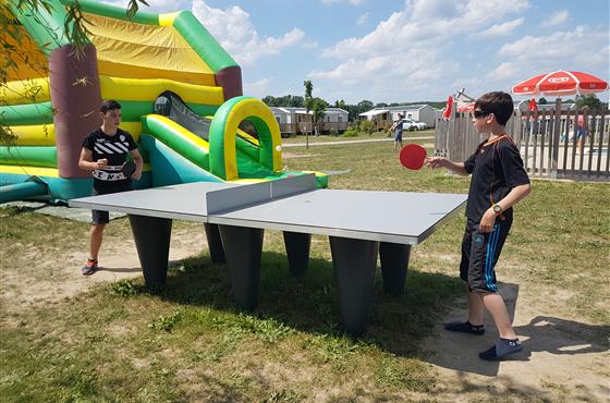 Camping Loire et Châteaux à Bréhémont en Indre et Loire proche de Tours et Saumur, près des châteaux de La Loire