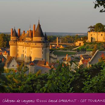 Château de Langeais proche du Camping Loire et Châteaux à Bréhémont en Indre et Loire proche de Tours et Saumur, près des châteaux de La Loire