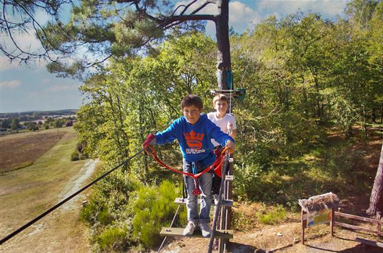 Saint Benoît Aventure, parc de loisirs proche du Camping Loire et Châteaux à Bréhémont en Indre et Loire proche de Tours et Saumur, près des châteaux de La Loire
