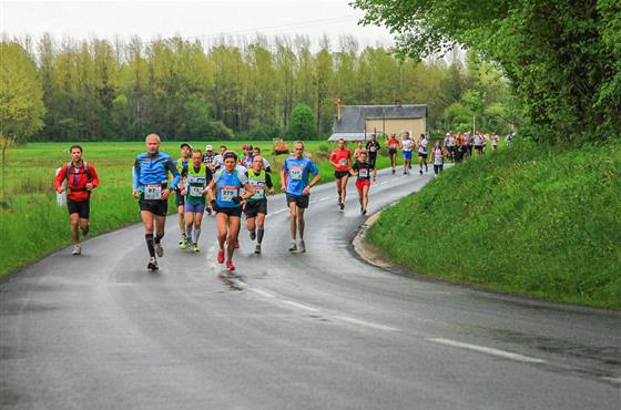 Marathon d'Azay le Rideau proche du Camping Loire et Châteaux à Bréhémont en Indre et Loire proche de Tours et Saumur, près des châteaux de La Loire