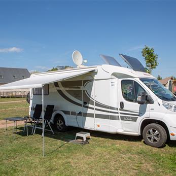 Aire de service et emplacement camping car Brehemont - Camping Loire & Chateaux